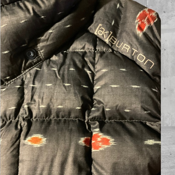 ** Burton (ak) Aztec Quilted *Down Puffer Vest - Picture 6 of 11